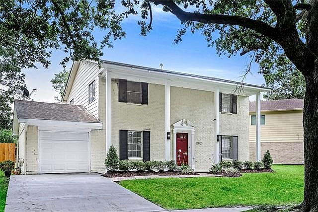 1st image of 2312 Easter Ln