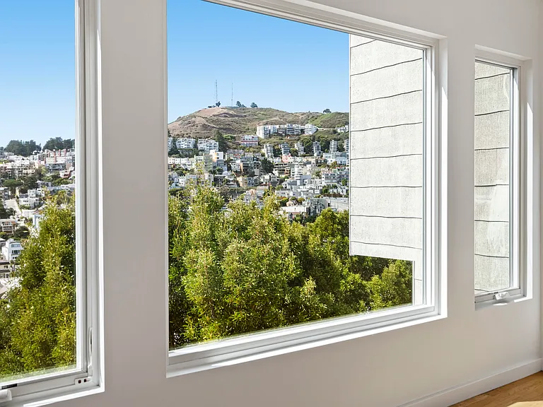 41 Saturn St — Photo 36