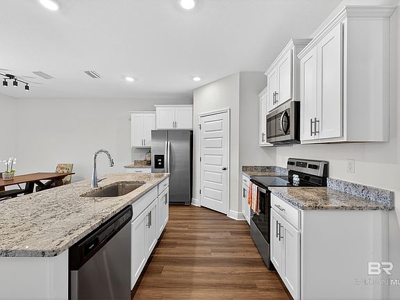 5th image of 13386 Shoshoney Cir
