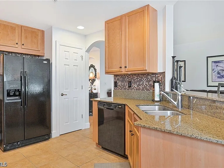 12924 New Market St #102 — Photo 18