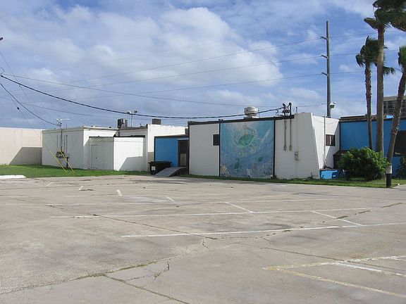 2nd image of 310A Padre Blvd APT 2001