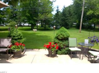 666 Radford Dr, Highland Heights, OH 44143