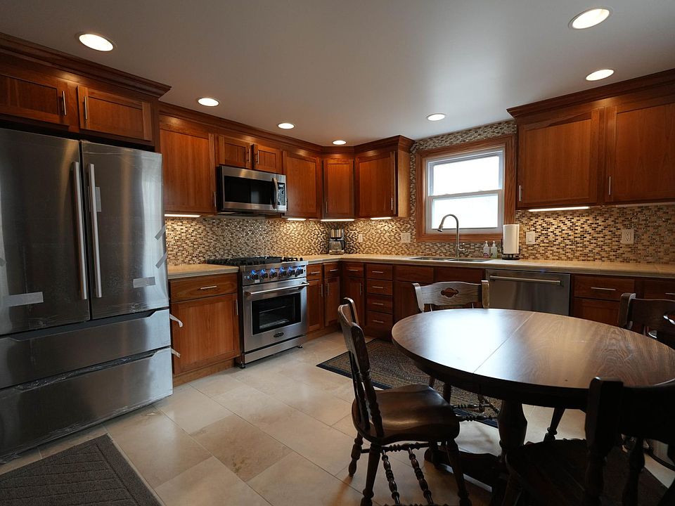 1st image of 5456 S Park Ave #1