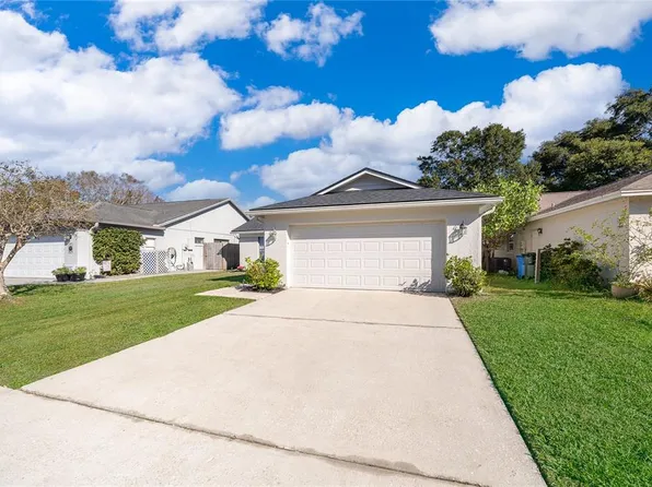 1056 Alpug Ave, Oviedo, FL 32765