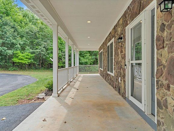 4th image of 2677 Tolers Ferry Rd