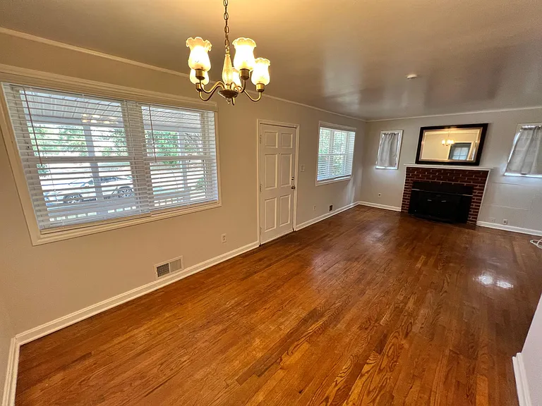 608 Hanson Ave — Photo 10