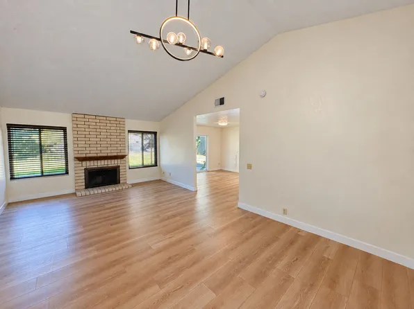 10306 Princess Joann Rd, Santee, CA 92071