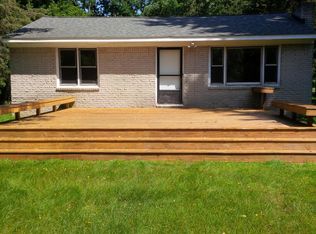 11546 Sumpter Rd, South Lyon, MI 48178