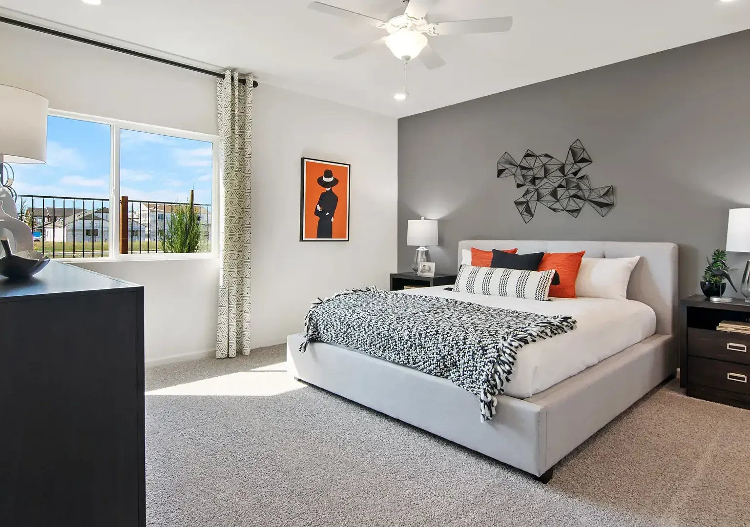 3 bed, 2084 sqft, $2,490 — Photo 4