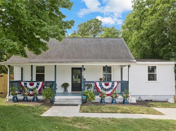 708 S Church St, Smithfield, VA 23430