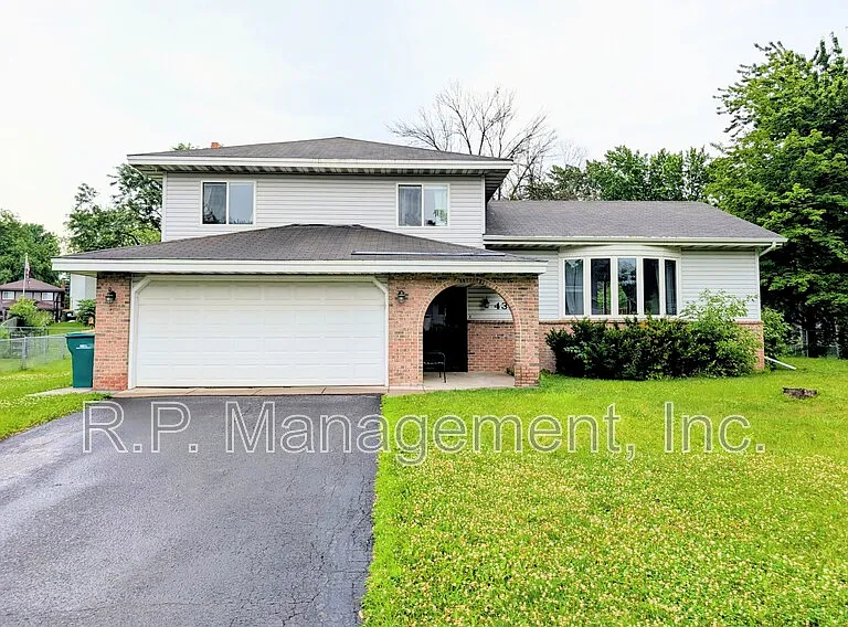 4382 Rosebriar Ave — Photo 1
