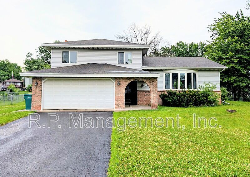 1st image of 4382 Rosebriar Ave