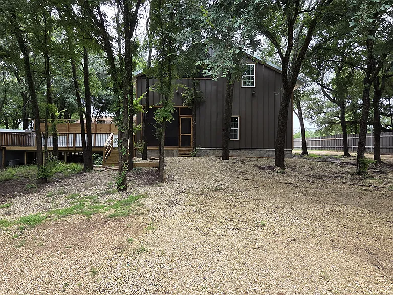 4848 FM 2484 — Photo 47