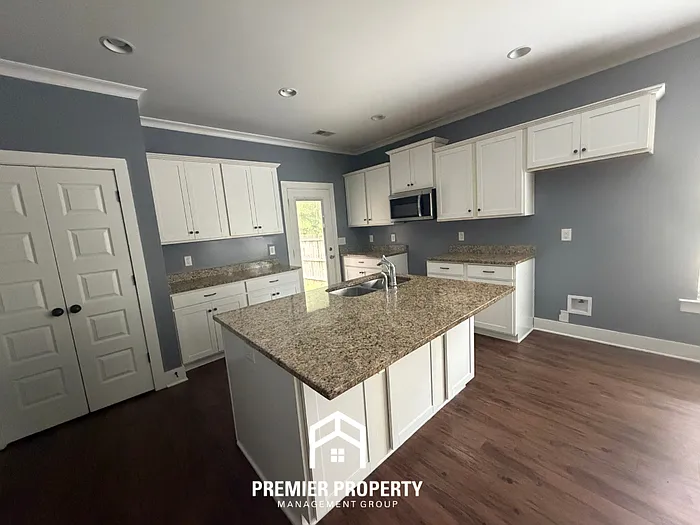 5493 Park Side Rd — Photo 6