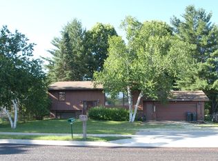 2034 Pinewood Rd SE, Rochester, MN 55904