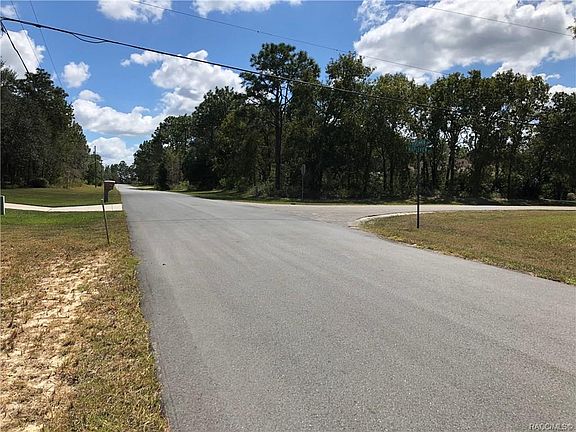3rd image of 5051 N Persimmon Dr