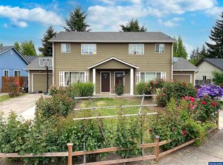 3327 Rockingham Ct NE, Salem, OR 97301