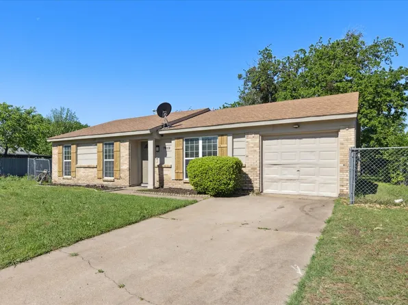 7912 Trimble Dr, Fort Worth, TX 76134