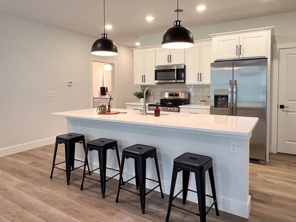 101 Beverly Rose Way #1403