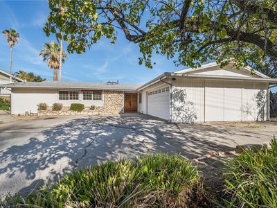 20553 Rhoda St, Woodland Hills, CA, 91367