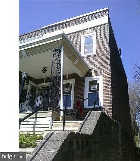 1st image of 707 W Fisher Ave