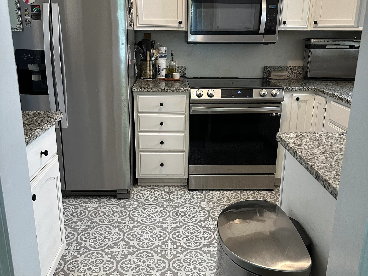 4 bed, 1.5 bath, 2018 sqft, $2,200 — Photo 4
