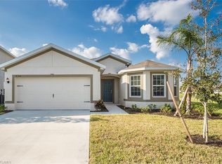 8306 Tortoise Isle Ct, Lehigh Acres, FL 33972