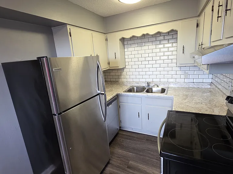 9 Meredith Ct #5 — Photo 3