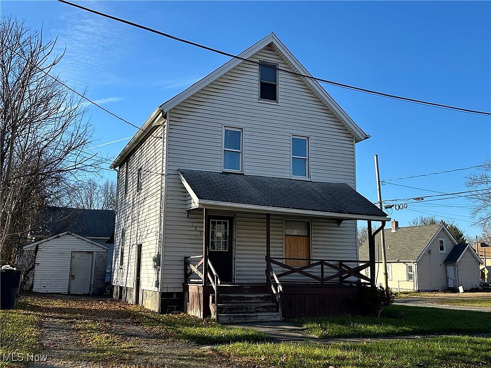 2nd image of 139 Cherry Ave NW #159