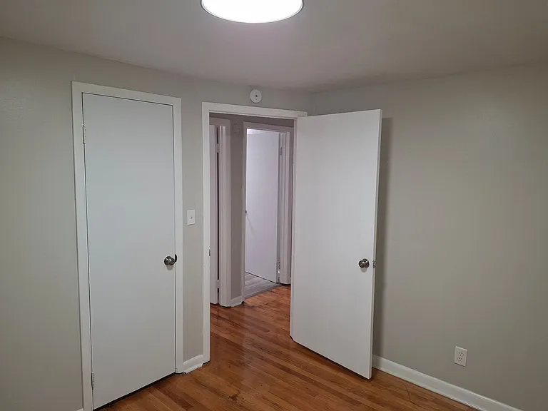 1603 Lawrence St — Photo 8
