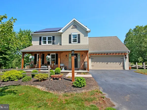 860 Newport Rd, Manheim, PA 17545