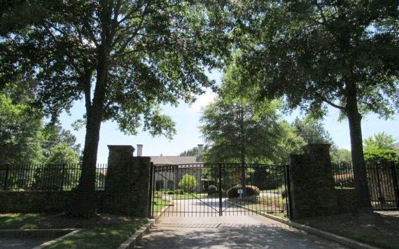 2nd image of 6285 Shelburne Park Ln