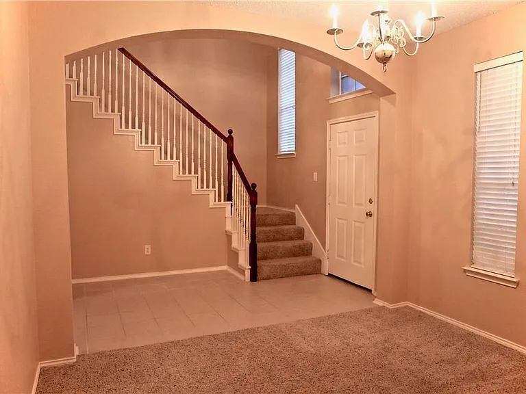 1427 Autumnmist Dr — Photo 6