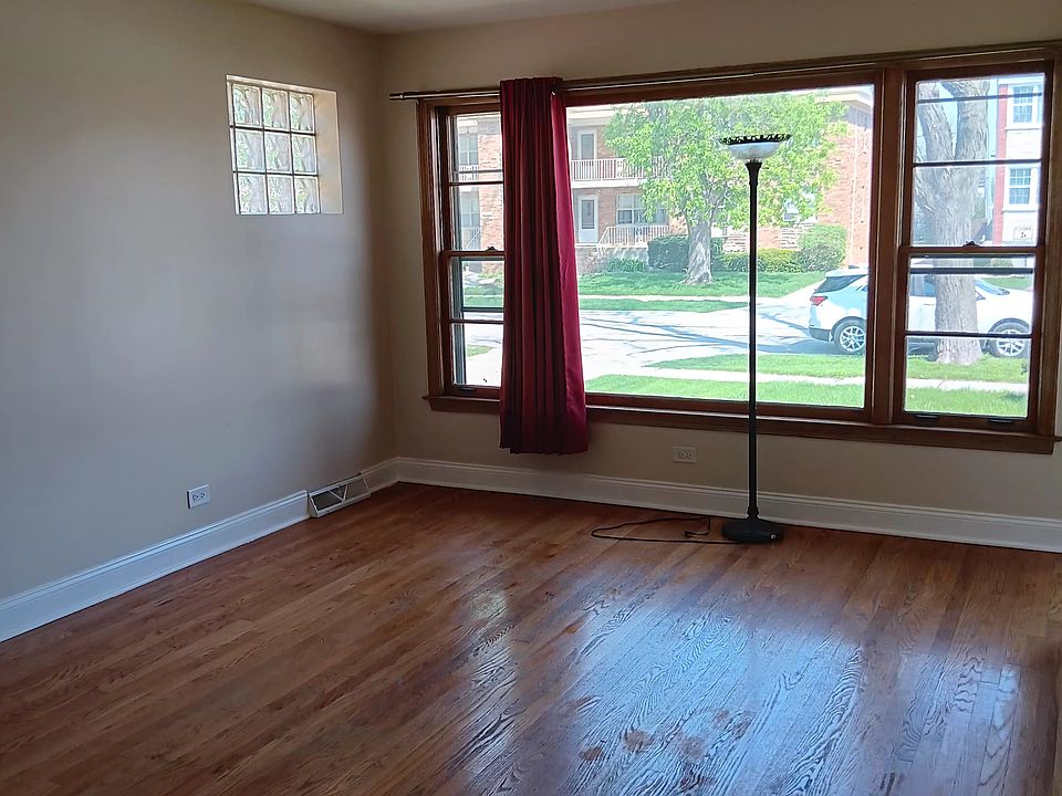 2nd image of 1112 Homestead Rd