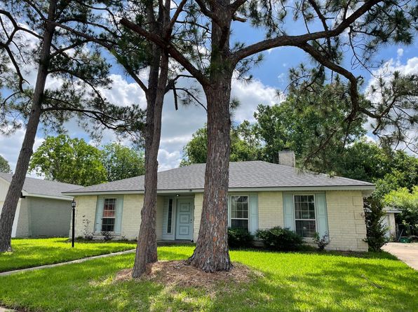 5135 Royal Pkwy