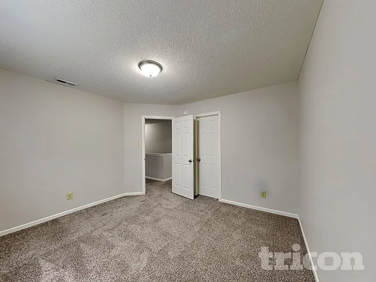 756 Hickory Pine Dr — Photo 8