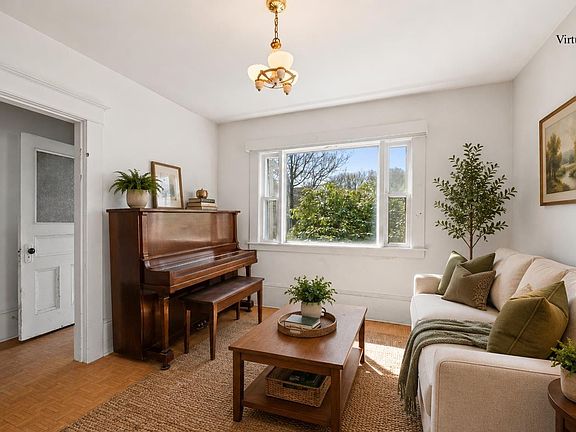 4th image of 6949 Chebucto Rd