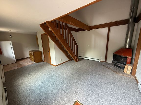 2nd image of 100 Artesian Dr