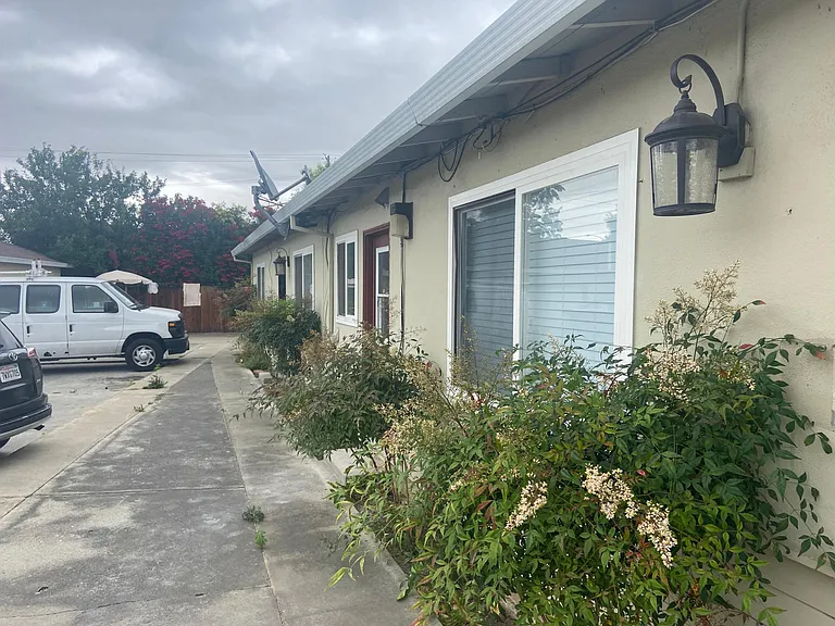 Walkway to front entrance.