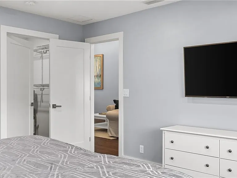 3504 Antarctic Cir S — Photo 7