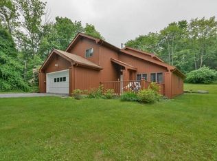 689 Lakes Rd, Monroe, NY 10950