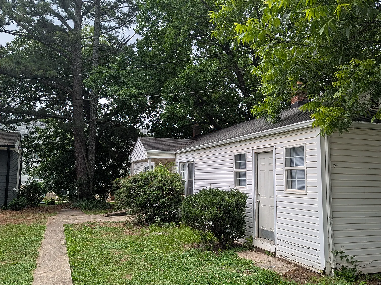 2 bed, 800 sqft, $1,325 — Photo 1