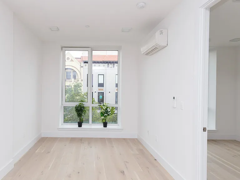 1236 Bedford Ave #2A — Photo 8