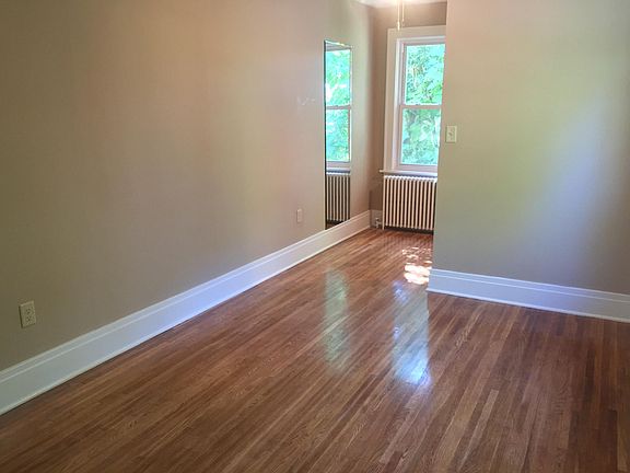 3rd image of 166 Glen Ave