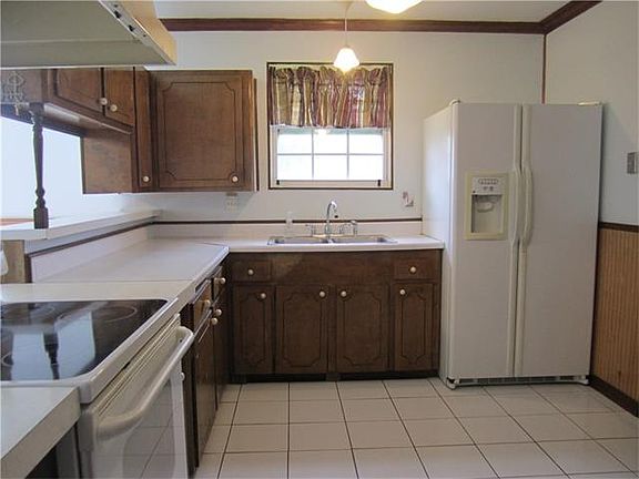 2nd image of 2432 Taffy Dr