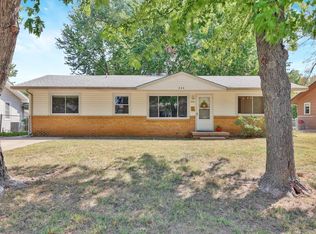 334 S Sunset Ave, Haysville, KS 67060