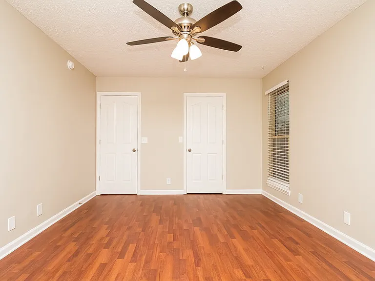 1119 Falling Tree Ct — Photo 11