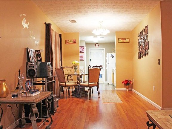 3rd image of 7165 Crystal Creek Pl