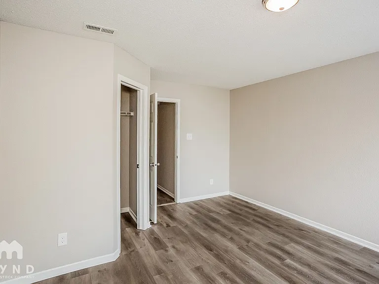 12305 Bearsdale Dr — Photo 8