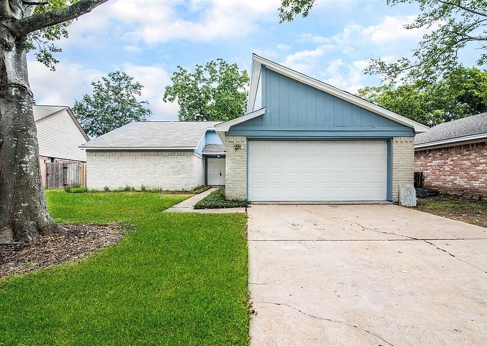 1st image of 12126 Osage Park Dr